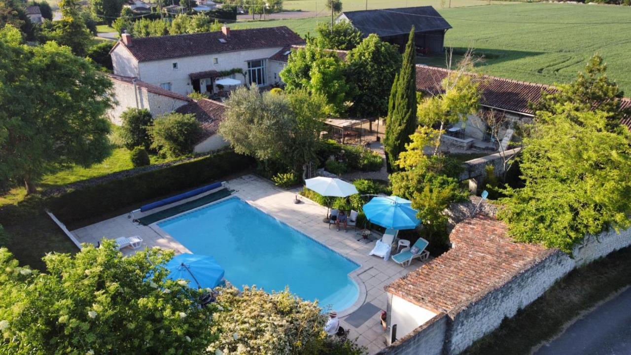 Les Coindries Villa Faye-la-Vineuse ภายนอก รูปภาพ