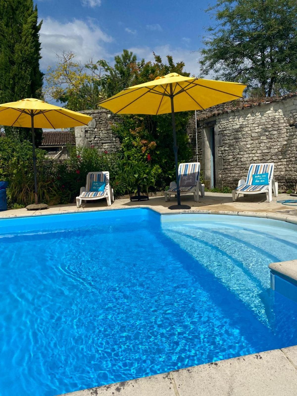 Les Coindries Villa Faye-la-Vineuse ภายนอก รูปภาพ